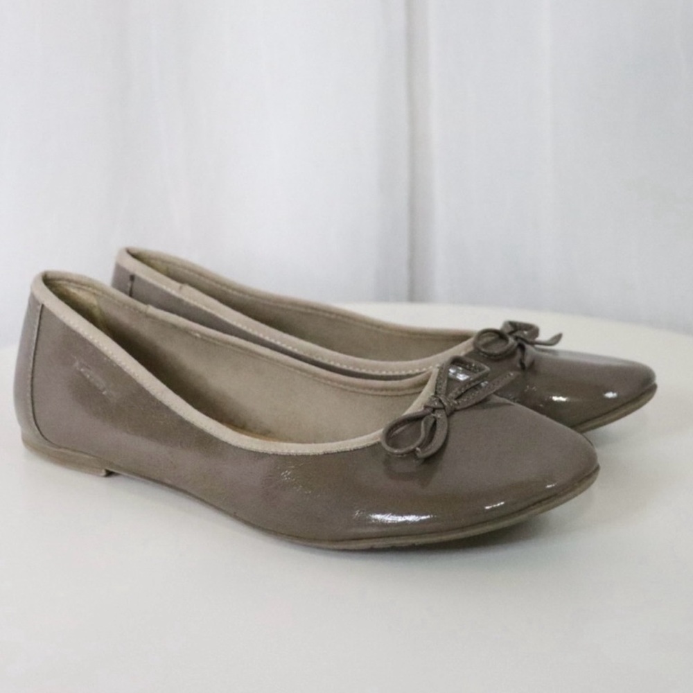 Chic Taupe Ballet Flats